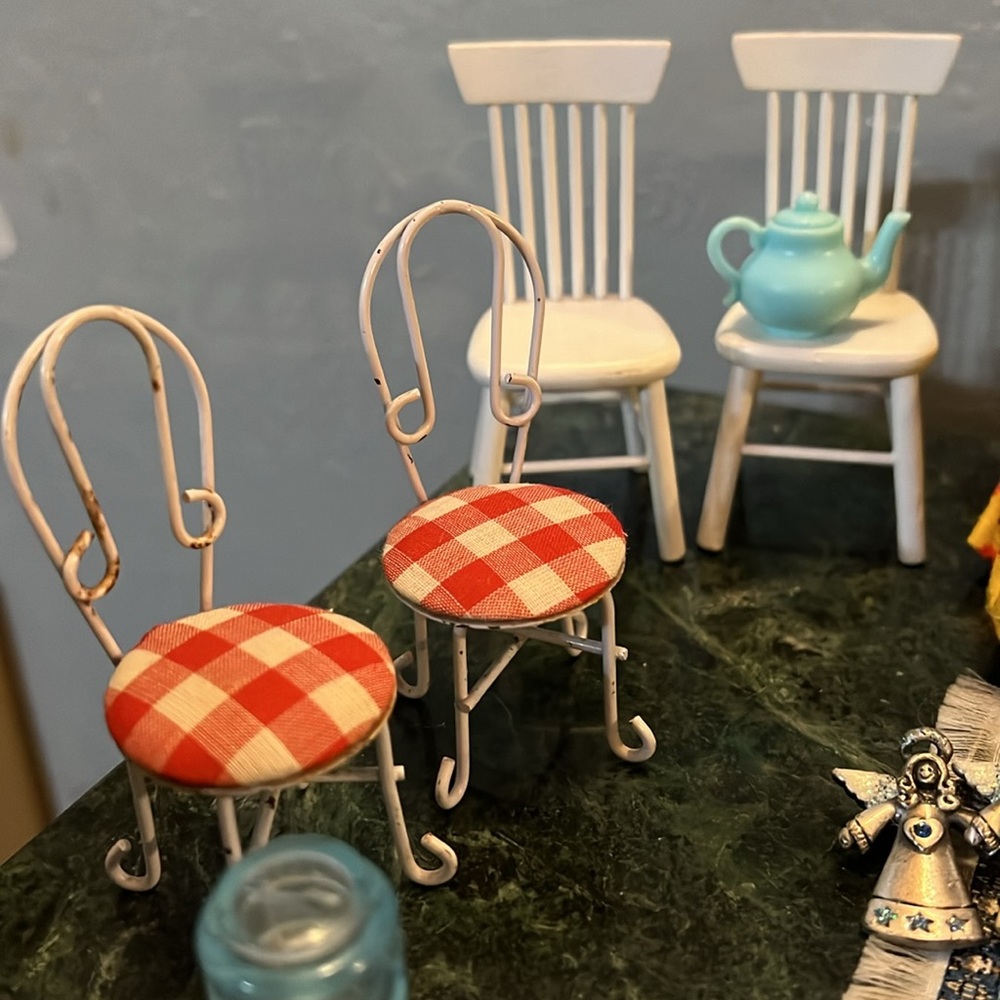Miniatures assorted dollhouse furniture, food, pet vintage Little Mouse Factory - Picture 11 of 12